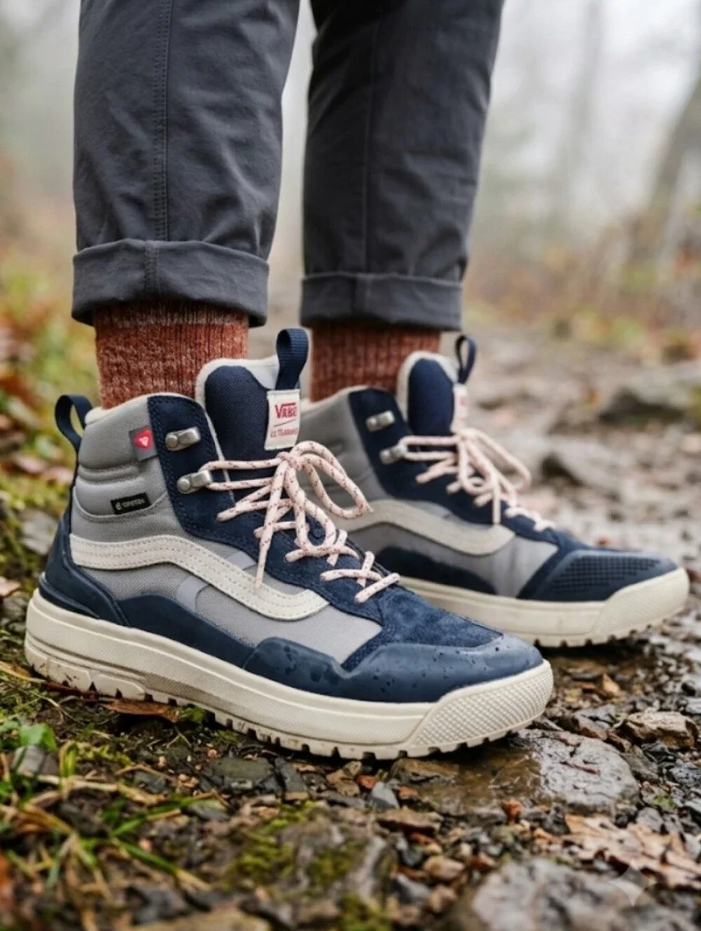 Unisex Vans UltraRange EXO Hi GORE-TEX MTE-2 Navy Boots, 6 (4.5 mens)